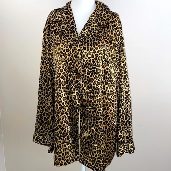 Victoria's Secret Other - Victoria’s Secret vintage cheetah satin pajama set